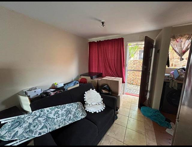 2 BEDROOM PROPERTY TO RENT IN ZWARTKOP